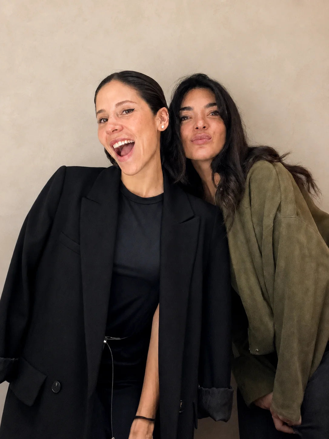 Cata y Leyla, fundadoras de Hoop Wellness